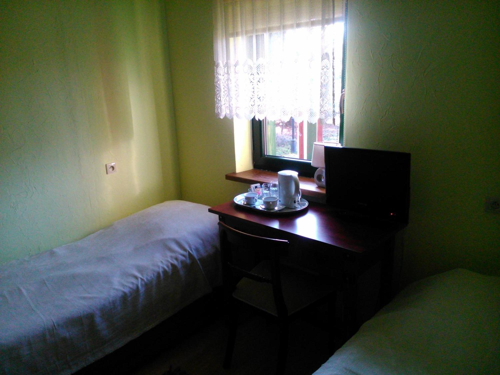 Bed and Breakfast Karczma Biesiadna à Dalnia Chambre photo
